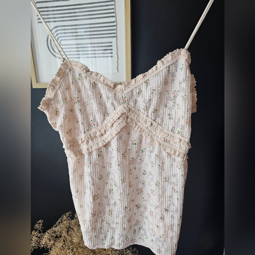 POL Pink Floral Lace Top
